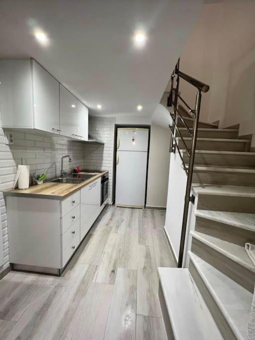 Chris Apartment With Loft 프레베자 외부 사진